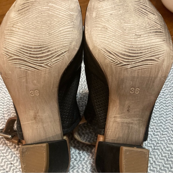 Miz Mooz Open Toe Sandal - Picture 5 of 11